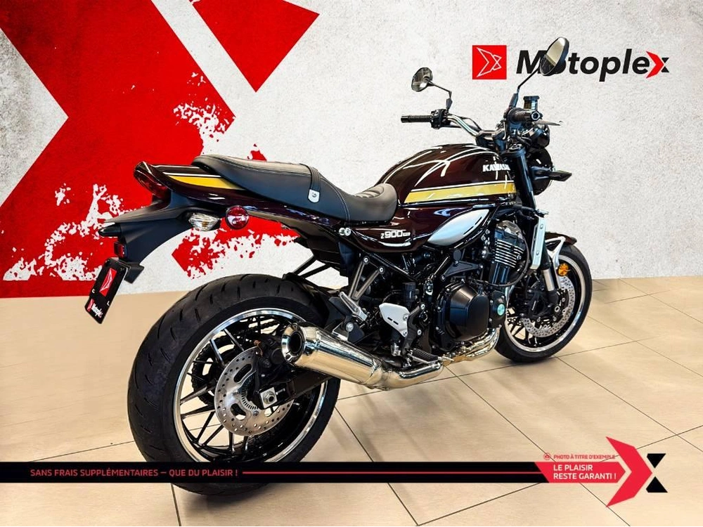 2025 Kawasaki Z900rs alt