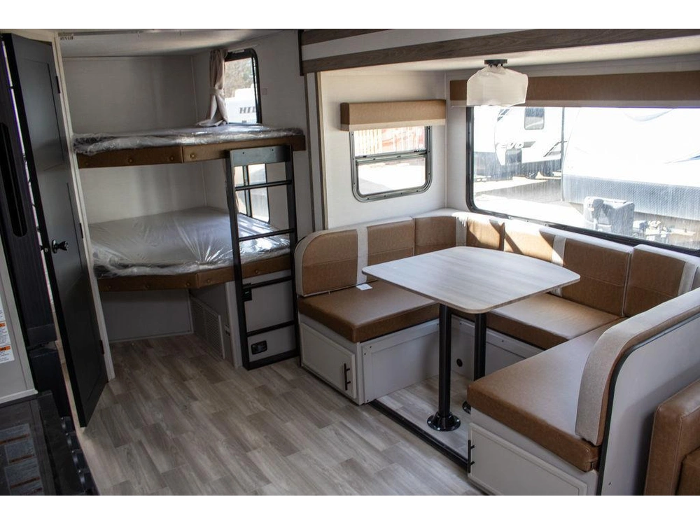 2025 Forest River Vbt24db-or alt