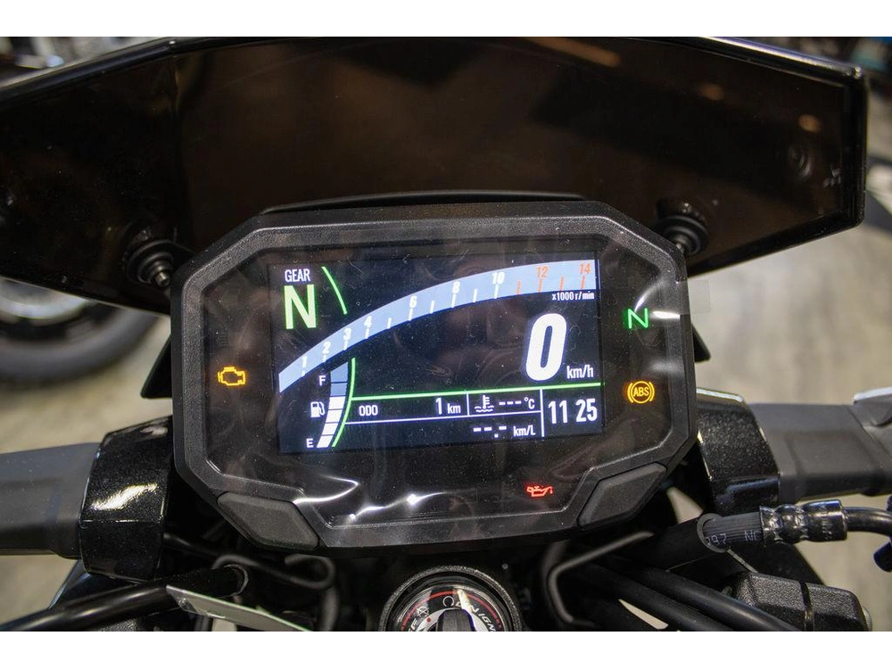 2025 Kawasaki Z500 Se alt