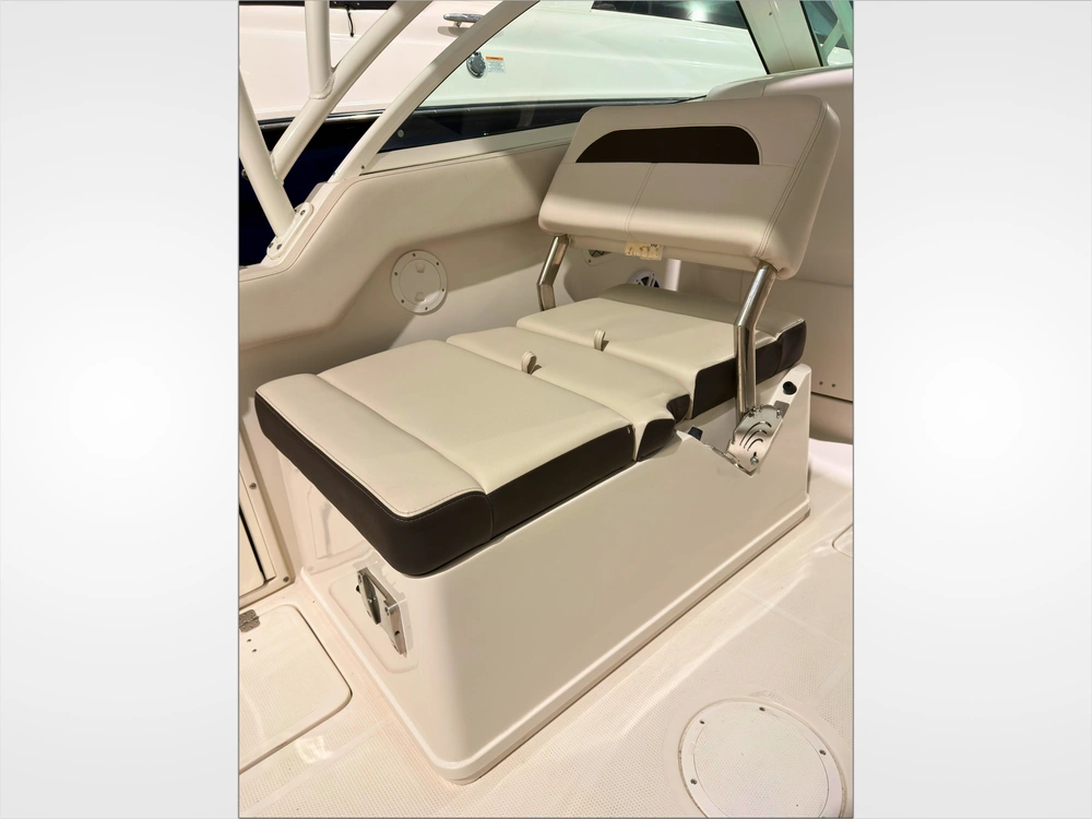 2023 Sailfish 245 Dc No Luxury Tax* alt