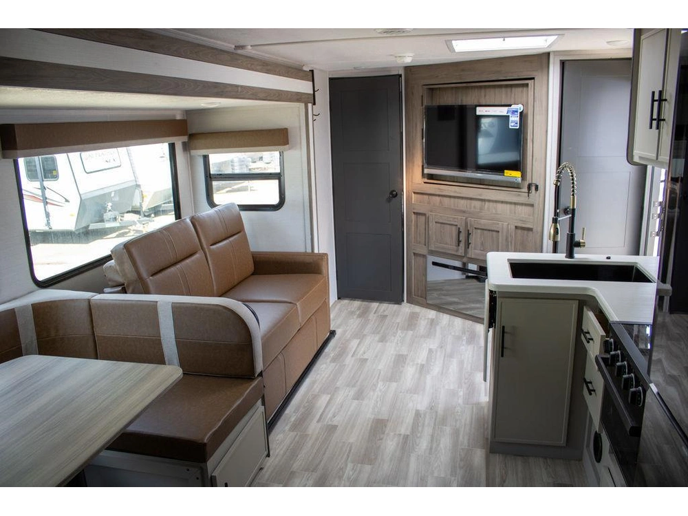 2025 Forest River Vbt24db-or alt