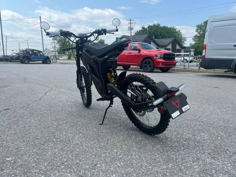 Niu Xqi3 Noir 2025 alt