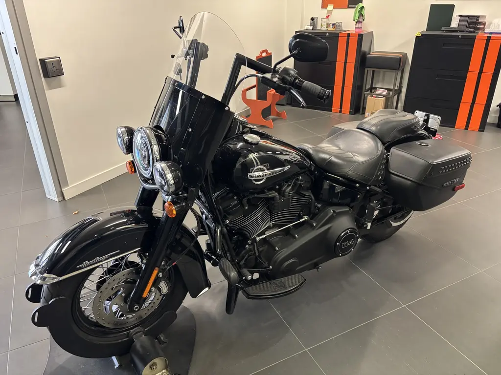 Harley-Davidson SOFTAIL FLHCS HERITAGEFLHCS 2022