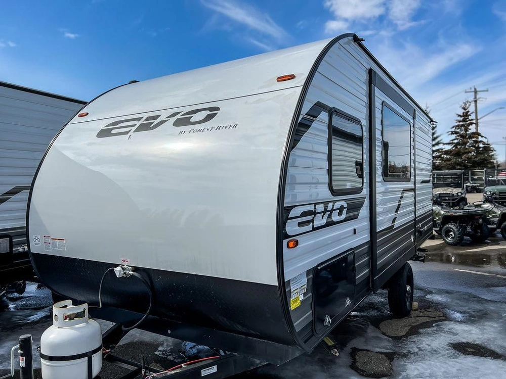 2024 Forest River Stealth Evo 176bhle alt