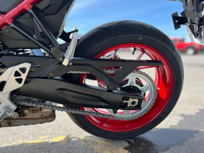 Suzuki Gsx-8s 2025 alt