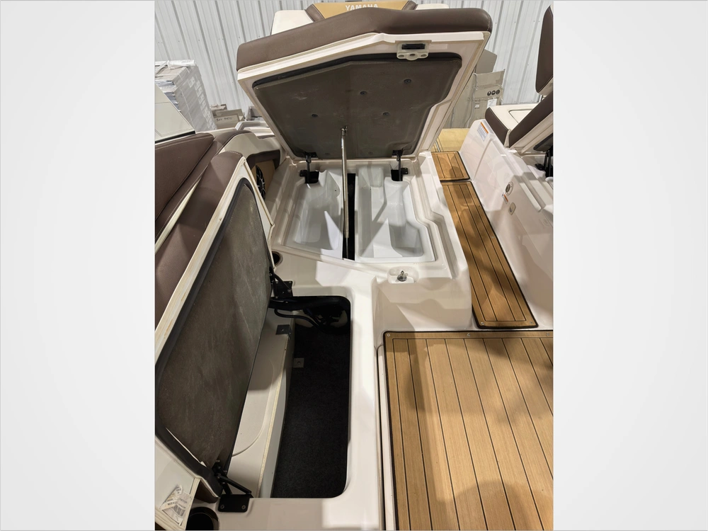 2021 Yamaha 275sd No Luxury Tax* alt