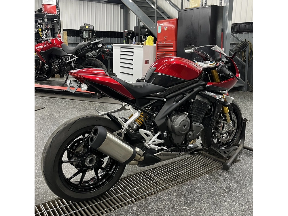 Triumph Speed Tripple 1200 Rr 2023 alt