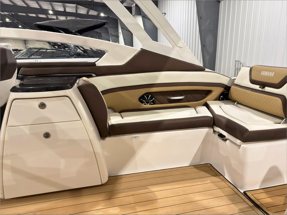 2021 Yamaha 275sd No Luxury Tax* alt