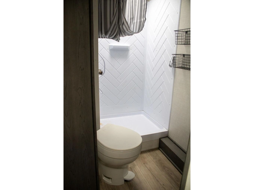 2025 Forest River Ozark 2690bhk-98 alt