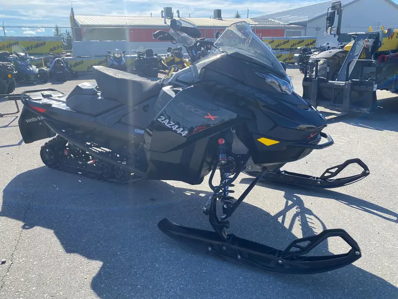 2024 Ski-Doo MXZ X 850 thumbnail 3