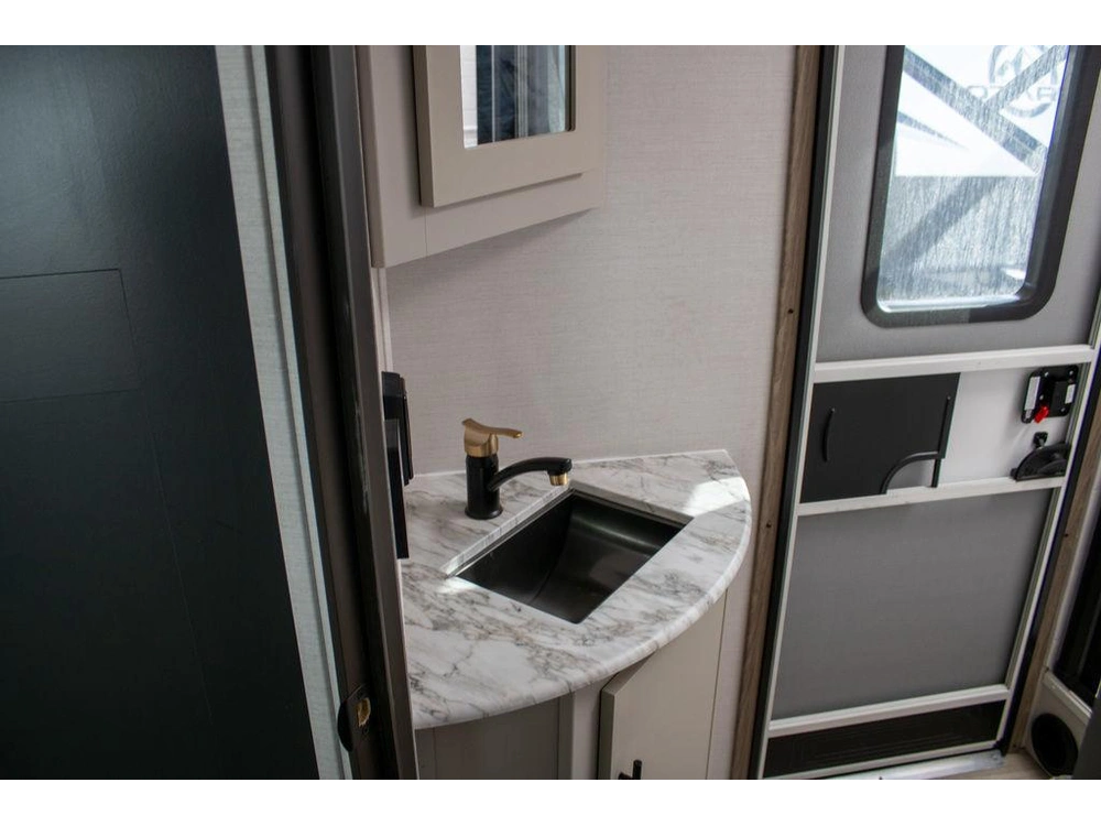 2025 Forest River Vbt24db-or alt