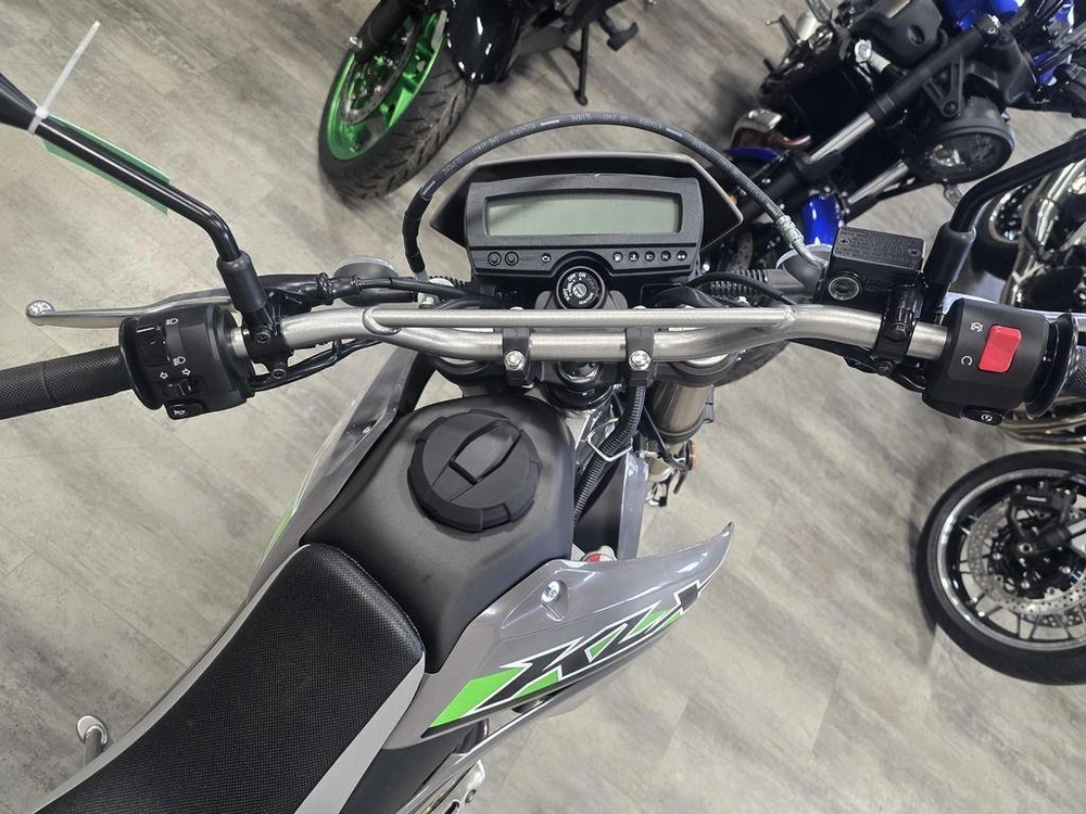 2025 Kawasaki Klx300 alt