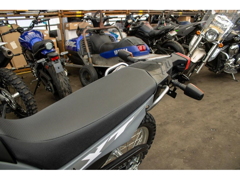 2025 Yamaha Xt250 alt