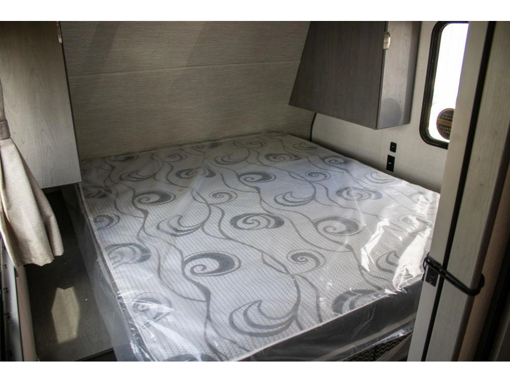 2025 Forest River Ozark 2690bhl-98 alt