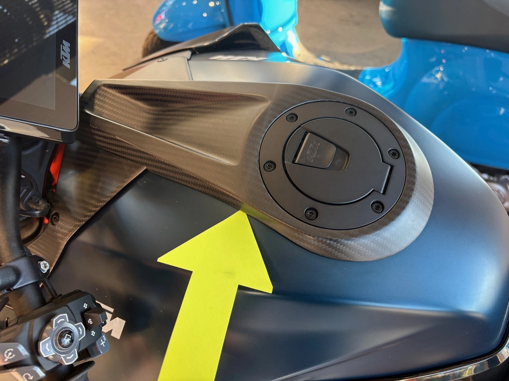 Ktm 1290 Super Duke R Evo Tech Pack 2023 alt