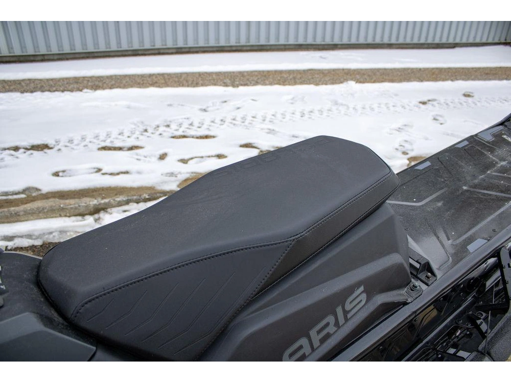 2024 Polaris 850 Rmk Khaos Slash 165 - Gloss Black / Shadow Gray alt