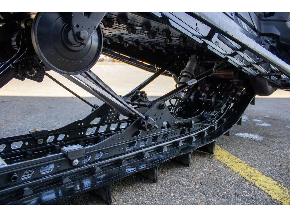 2022 Ski-doo 850 E-tec® alt