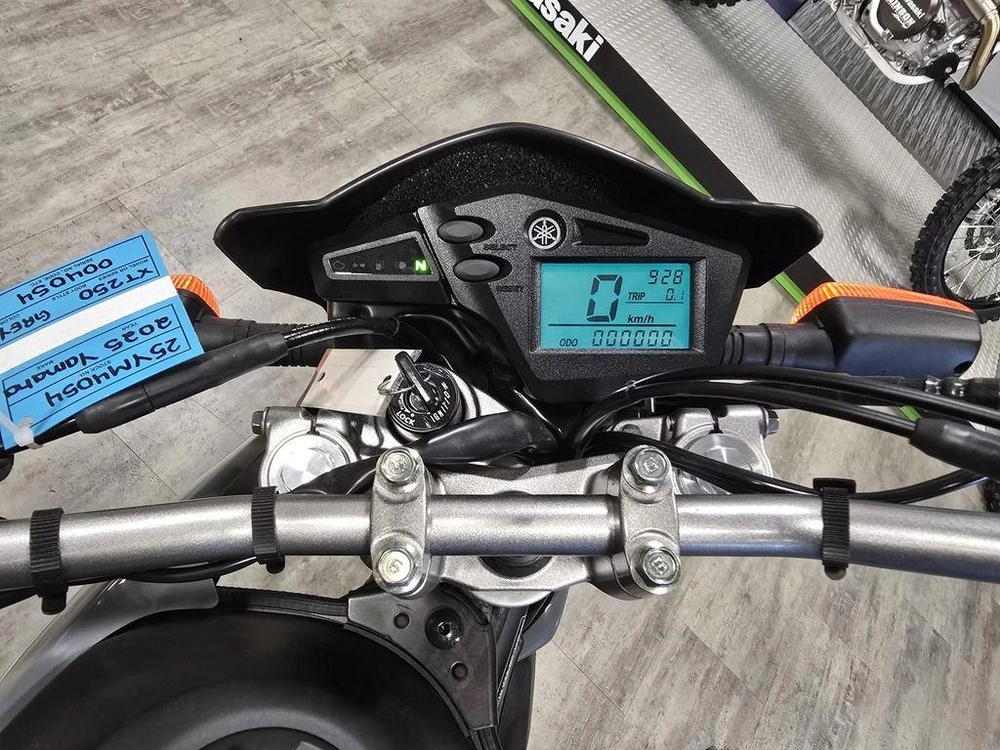 2025 Yamaha Xt250 alt