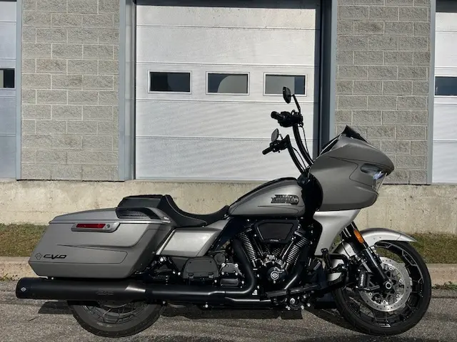 Harley-Davidson CVO Road GlideFLTRXSE 2023