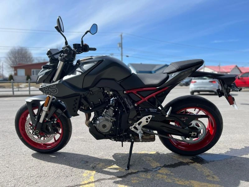 Suzuki Gsx-8s 2025 alt