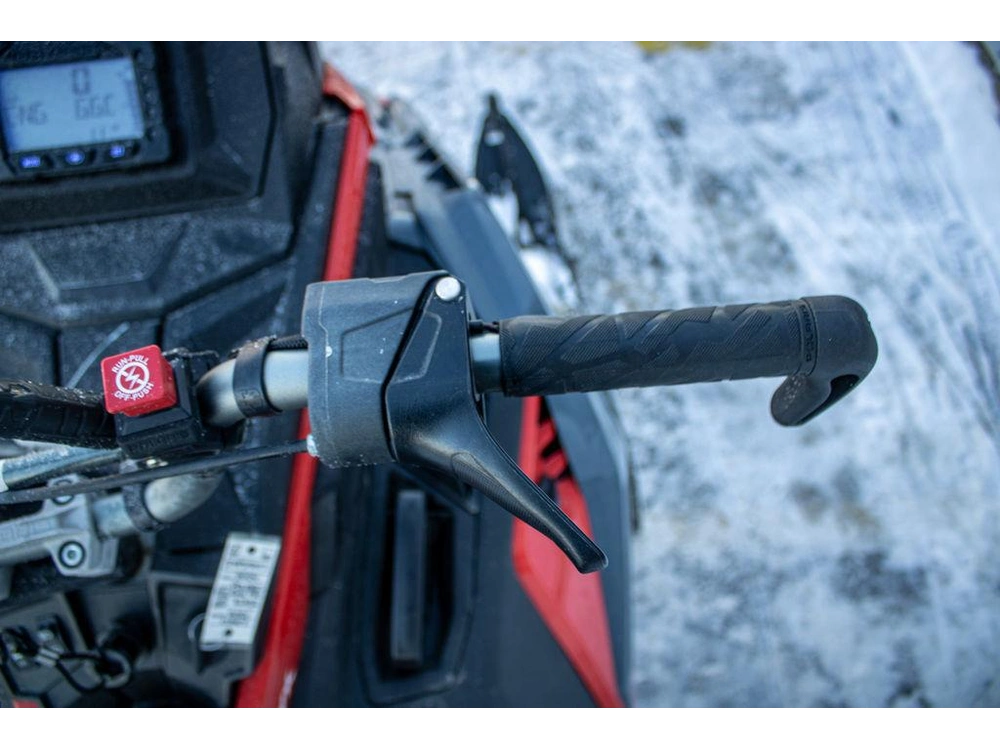 2024 Polaris 850 Pro Rmk Slash 155 Indy Red alt