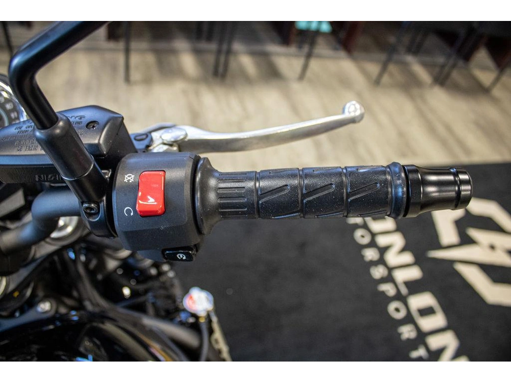 2025 Kawasaki Z650rs alt