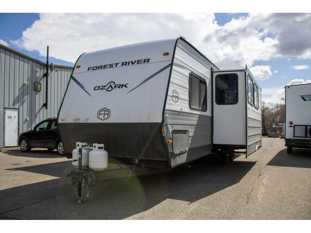 2025 Forest River Ozark 2690bhl-98 alt
