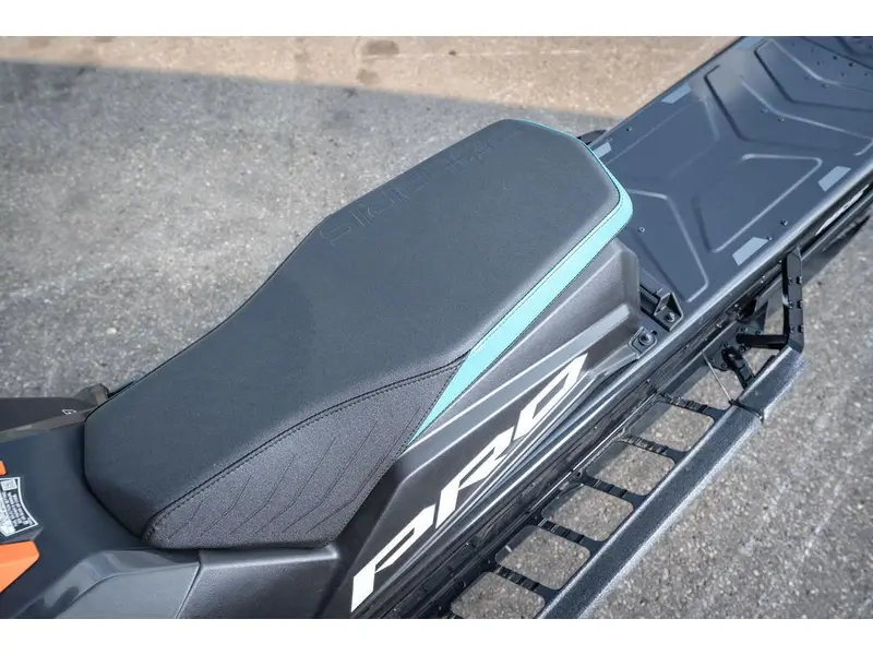 2023 Polaris 850 PRO RMK Slash 165 2.75"