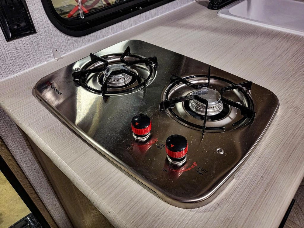 2023 Forest River Evo 180ss alt