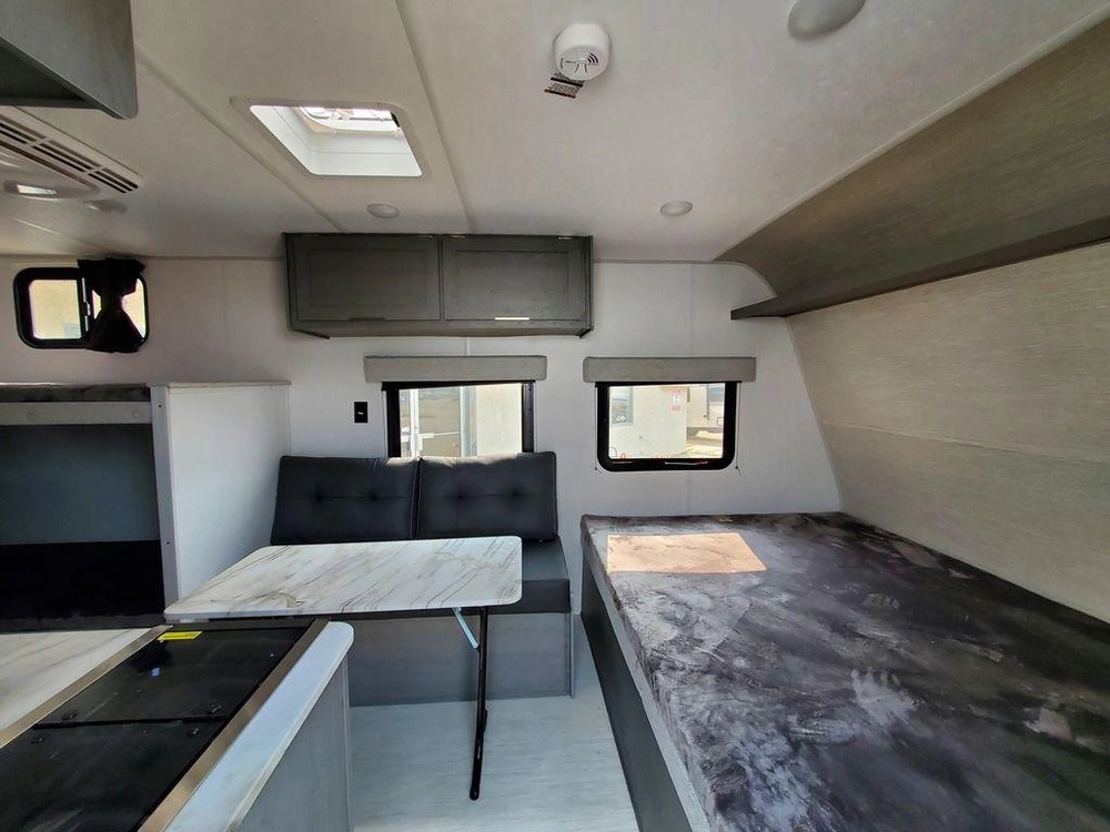 2024 Forest River Ozark 1620bhle alt