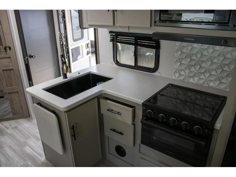 2025 Forest River Vbt24db-or alt