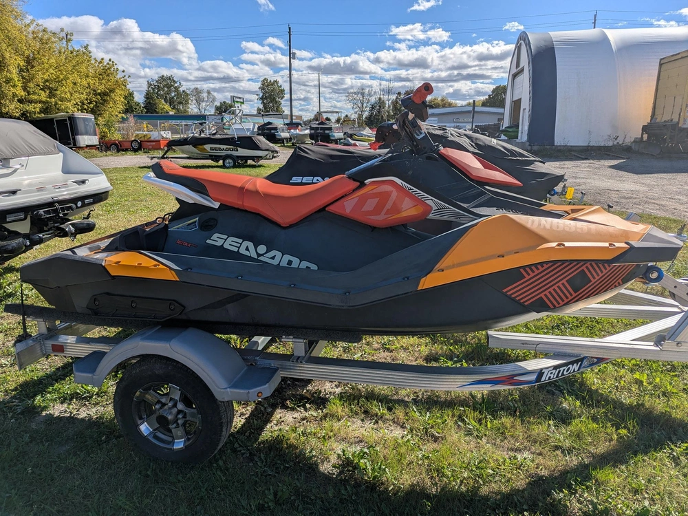 2018 Sea-doo Spark Trixx 3up alt