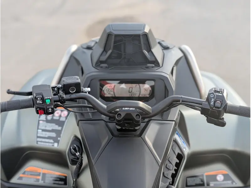 2026 Can-Am Outlander X mr 1000R Loft Green