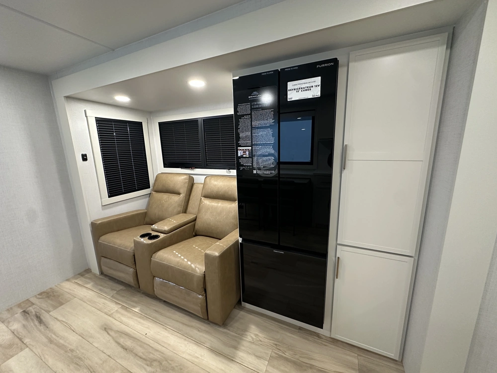 Brinkley Rv I265 2025 alt