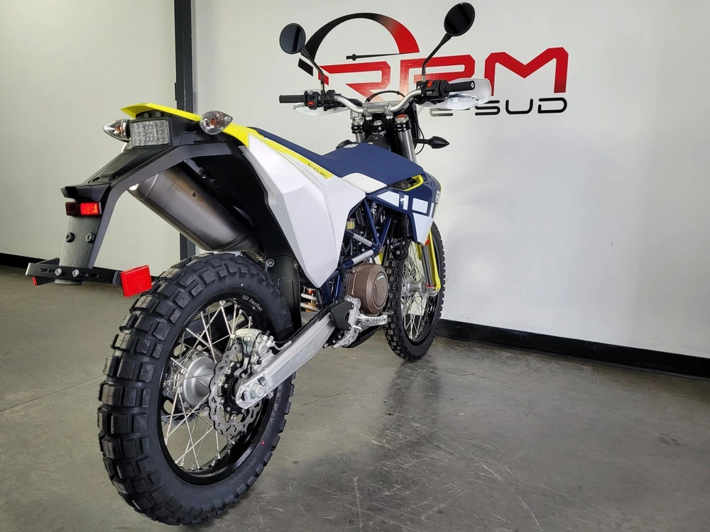 Husqvarna 701 Enduro *0.99% Sur 60 Mois 2024 alt