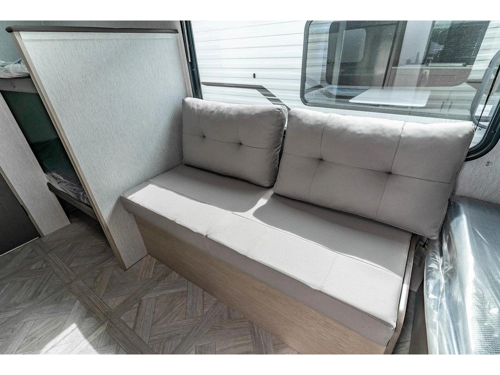 2024 Forest River Stealth Evo 176bhle alt