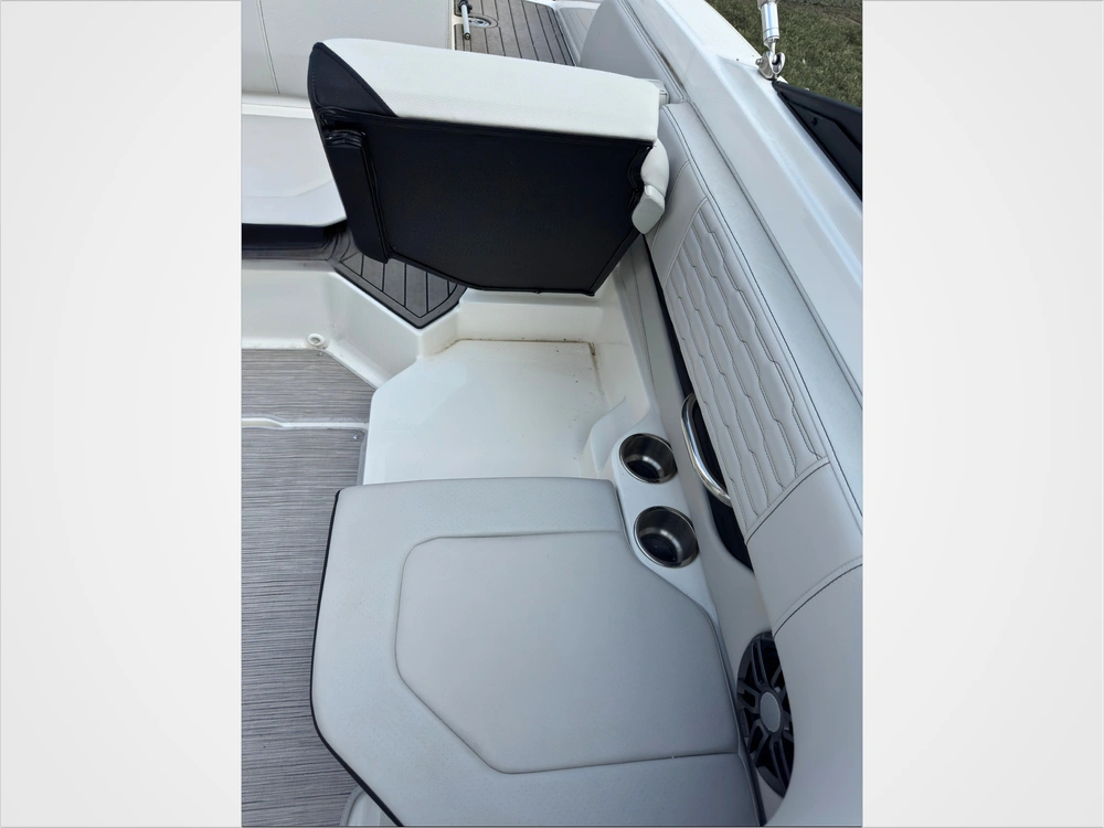 2023 Sea Ray Spx 190 alt