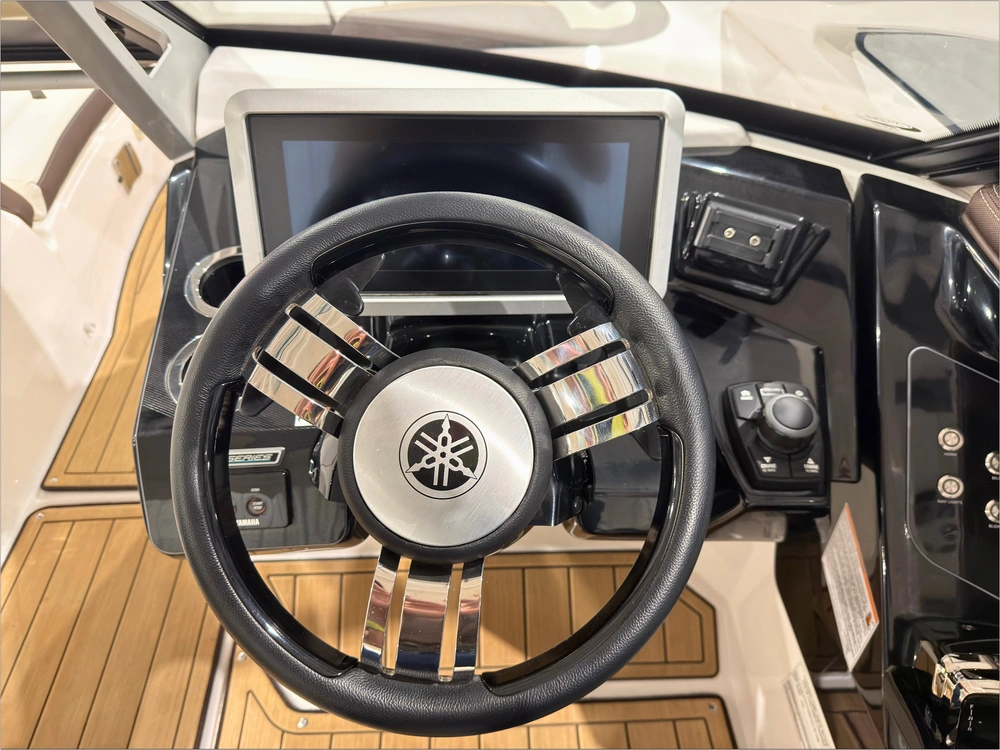 2021 Yamaha 275sd No Luxury Tax* alt