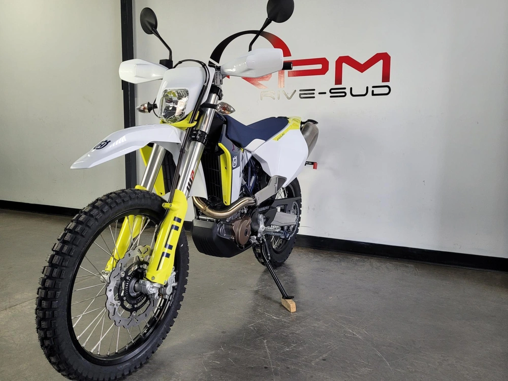 2024 Husqvarna 701 Enduro *0.99%/60 Mois💳 alt