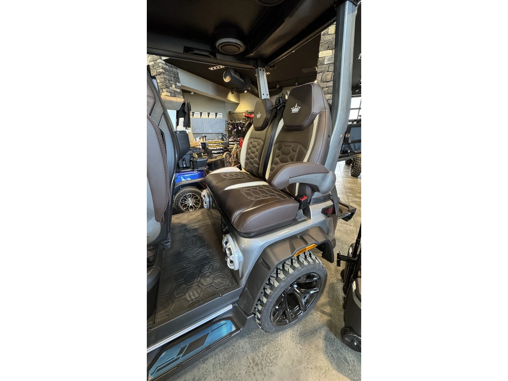 2026 Hdk D-max Xt4 alt
