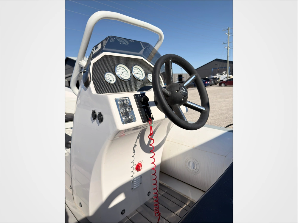 2023 Highfield Sp390 alt