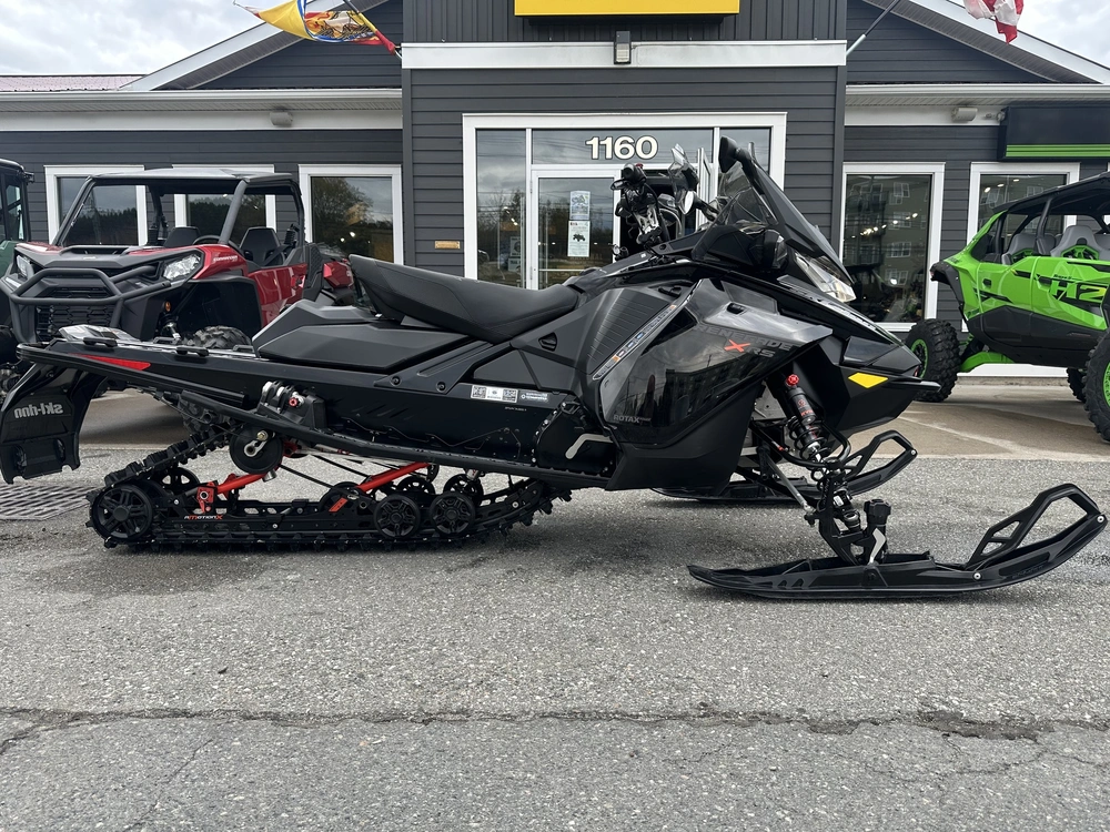 2022 Ski-doo Renegade Xrs 850 E-tec Ice Ri alt