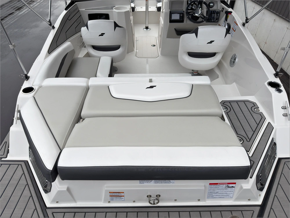 2023 Starcraft Svx Io 210 Clearance Priced alt