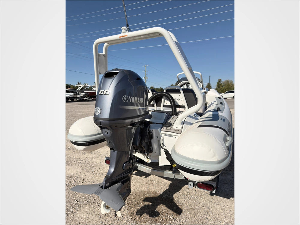 2023 Highfield Sp390 alt