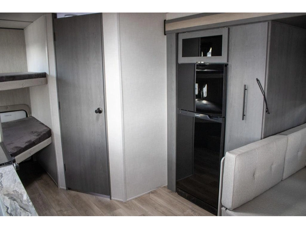 2025 Forest River Ozark 2690bhk-98 alt