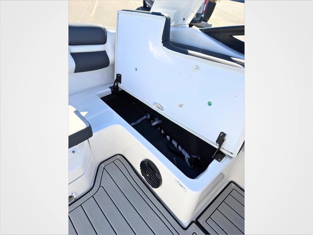 2025 Yamaha 195s $4,000 Black Friday Rebate alt