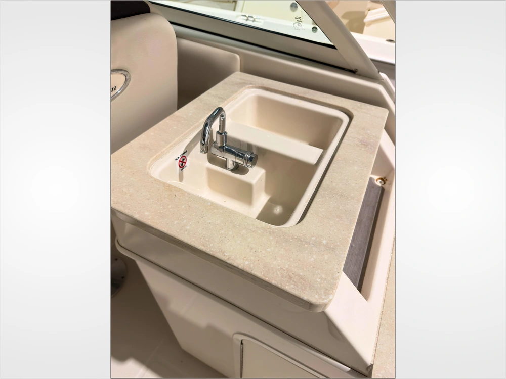 2023 Sailfish 245 Dc No Luxury Tax* alt