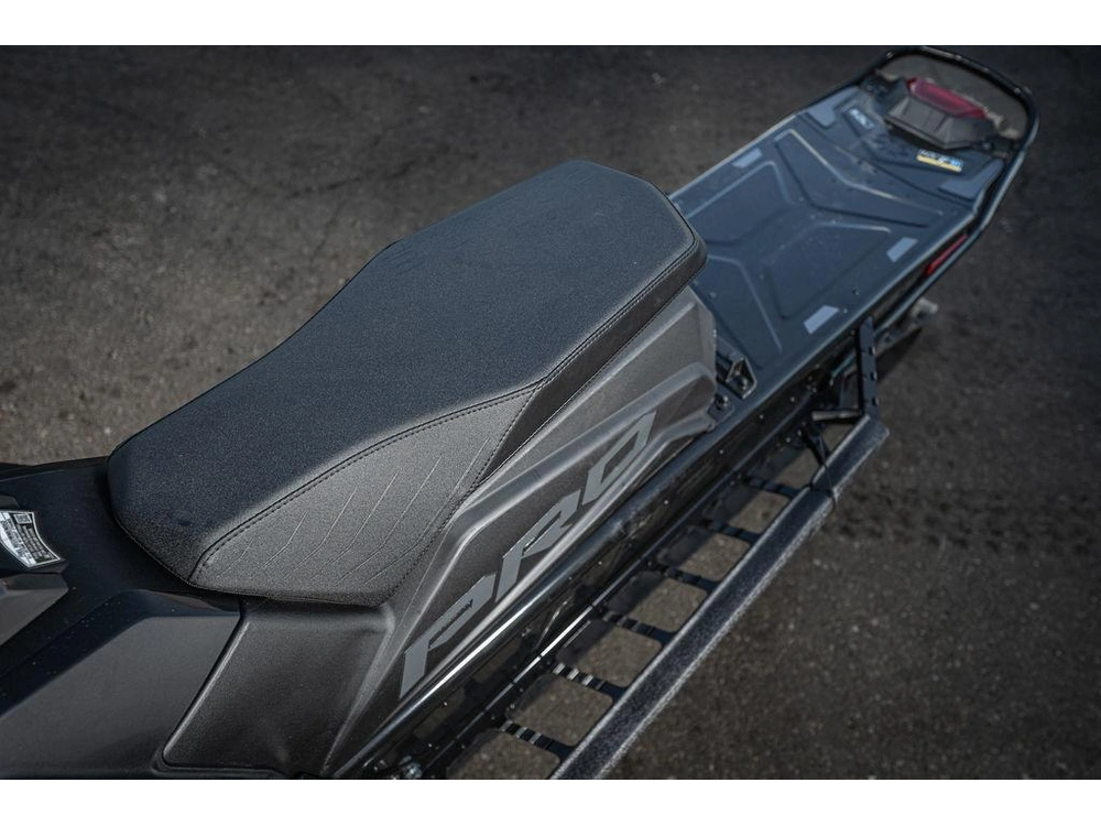 2024 Polaris 850 Rmk Khaos Slash 165 Gloss Black alt