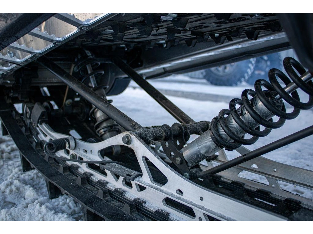 2024 Polaris 850 Pro Rmk Slash 155 Indy Red alt