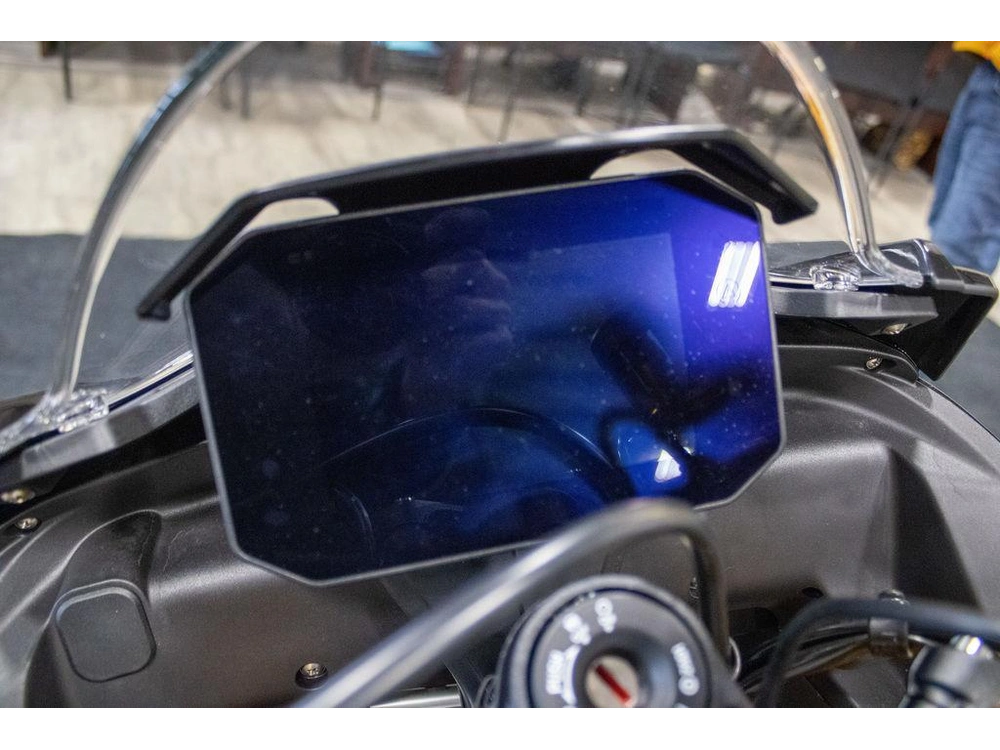 2024 Aprilia Tuono V4 Factory 1100 alt